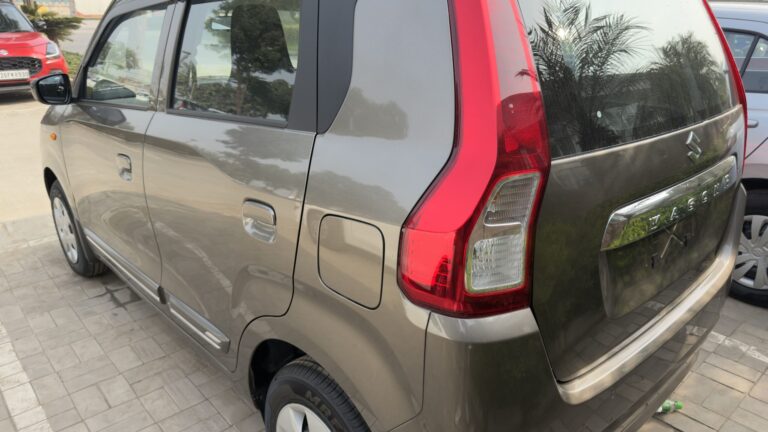 Wagon R VXI owned by Ajay Krishna