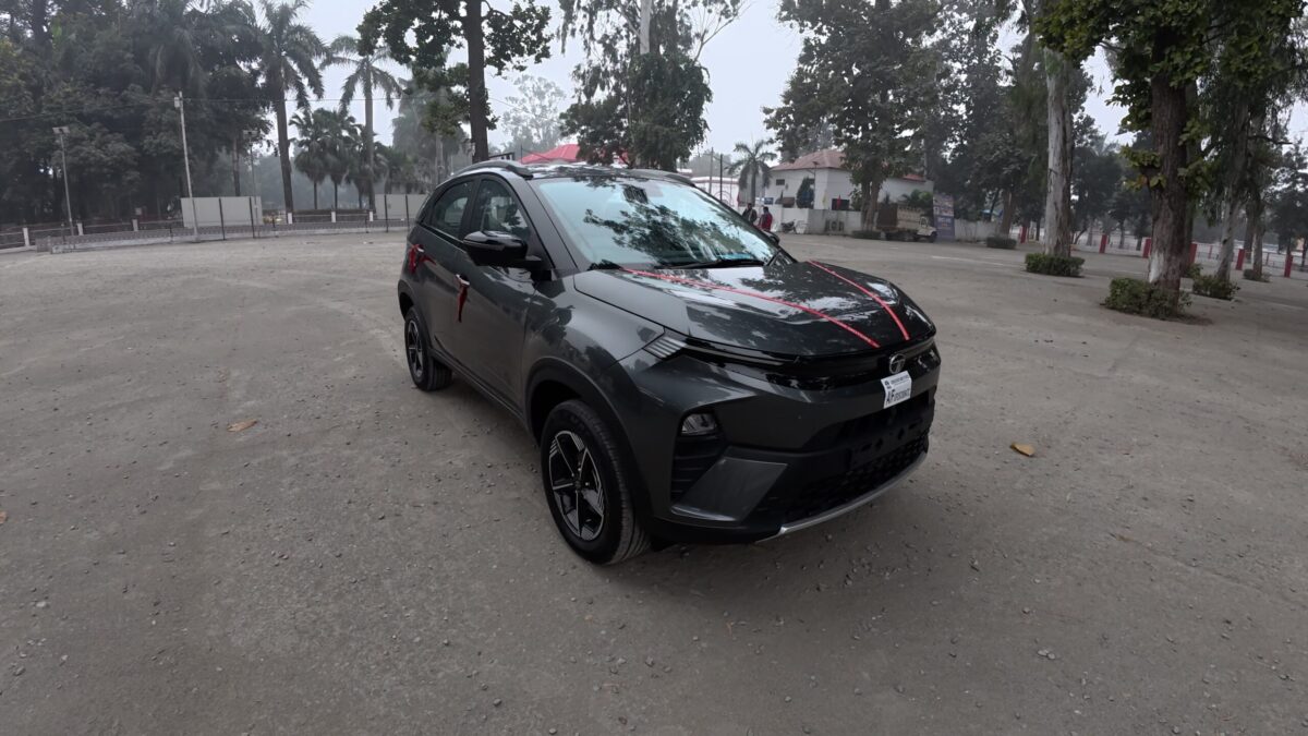 Tata Nexon Creative+ S turbo petrol manual 2026, front three-quarter view